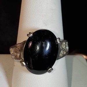 Onyx Cabochon Cut